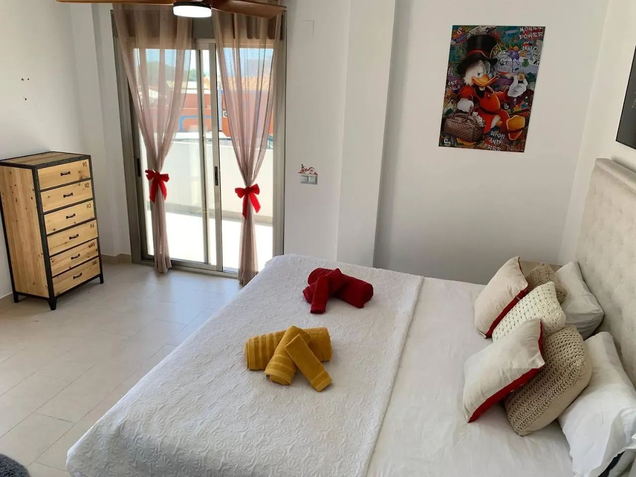 מיחאס קוסטה Villa Serena Near The Beach בית נופש מיחאס קוסטה